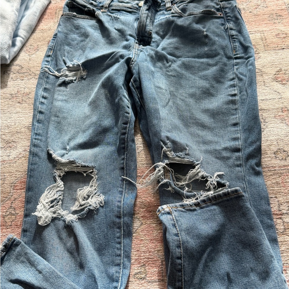 Old Navy Ripped Boyfriend Jeans - Light Blue